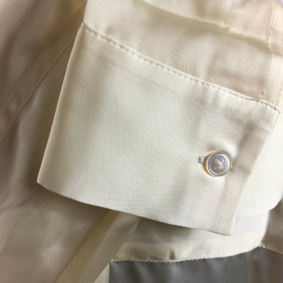 NWT - Ivory long sleeved Blouse Size M - Picture 4 of 7